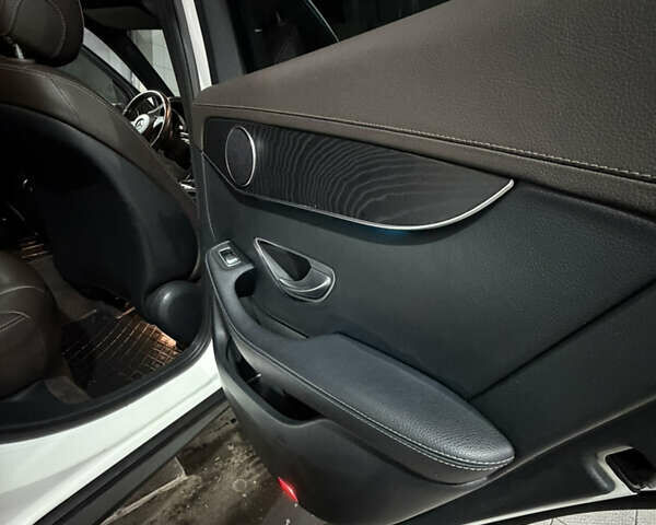 Білий Мерседес ГЛЦ-Клас, об'ємом двигуна 2.14 л та пробігом 171 тис. км за 25500 $, фото 13 на Automoto.ua