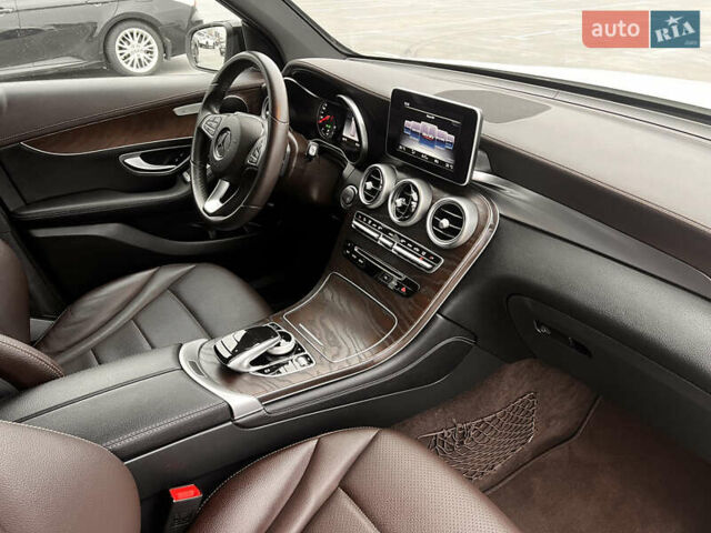 Білий Мерседес ГЛЦ-Клас, об'ємом двигуна 2.2 л та пробігом 33 тис. км за 39000 $, фото 29 на Automoto.ua