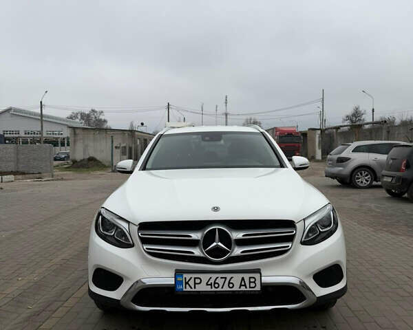 Белый Мерседес ГЛЦ-Класс, объемом двигателя 2.14 л и пробегом 140 тыс. км за 29000 $, фото 3 на Automoto.ua