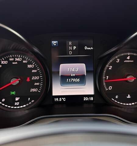 Мерседес ГЛЦ-Класс 2017 в Львове на Automoto.ua Белый Мерседес ГЛЦ-Класс, объемом двигателя 2 л и пробегом 121 тыс. км за 24500 $, фото 10 на Automoto.ua