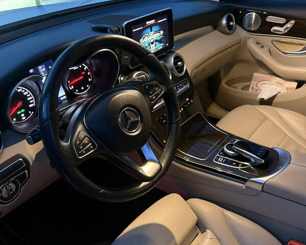 Белый Мерседес ГЛЦ-Класс, объемом двигателя 1.99 л и пробегом 119 тыс. км за 32000 $, фото 17 на Automoto.ua