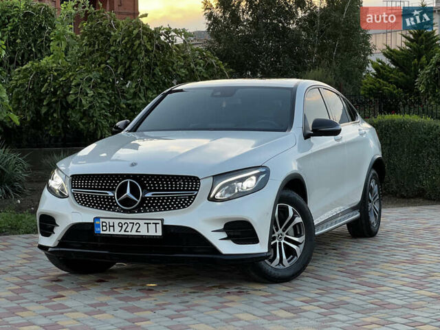 Белый Мерседес ГЛЦ-Класс, объемом двигателя 1.99 л и пробегом 68 тыс. км за 35800 $, фото 10 на Automoto.ua