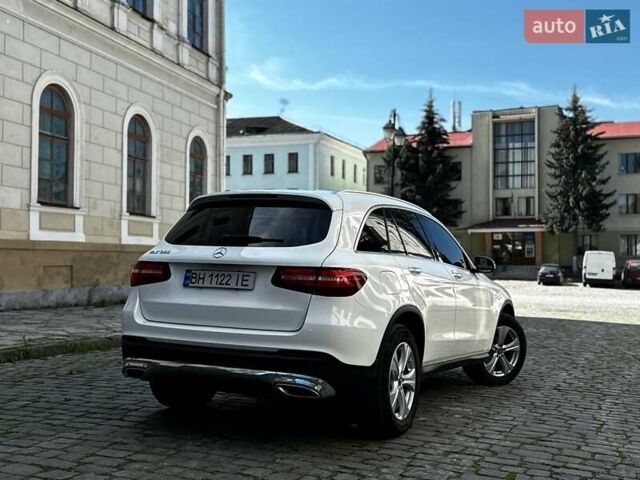 Белый Мерседес ГЛЦ-Класс, объемом двигателя 1.99 л и пробегом 111 тыс. км за 28900 $, фото 15 на Automoto.ua