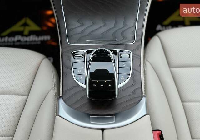 Мерседес ГЛЦ-Класс 2017 в Киеве на Automoto.ua Белый Мерседес ГЛЦ-Класс, объемом двигателя 2.14 л и пробегом 57 тыс. км за 36999 $, фото 24 на Automoto.ua