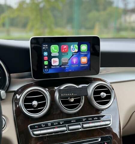 Мерседес ГЛЦ-Класс 2017 в Львове на Automoto.ua Белый Мерседес ГЛЦ-Класс, объемом двигателя 2 л и пробегом 121 тыс. км за 24500 $, фото 30 на Automoto.ua