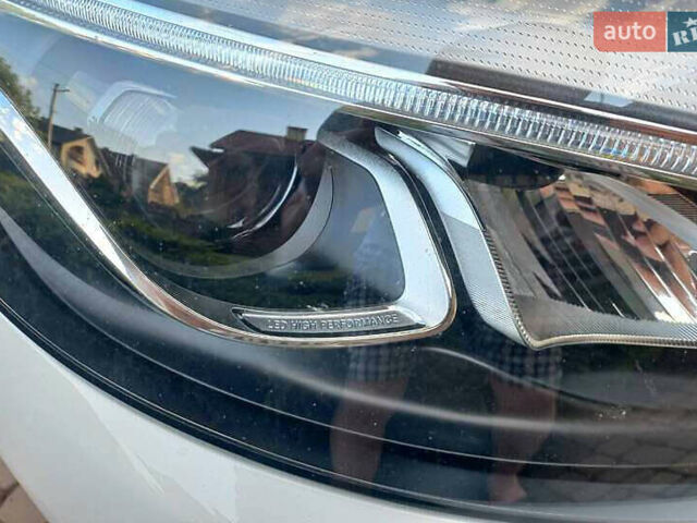 Білий Мерседес ГЛЦ-Клас, об'ємом двигуна 1.99 л та пробігом 103 тис. км за 26400 $, фото 9 на Automoto.ua