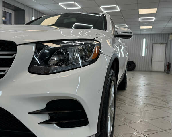 Білий Мерседес ГЛЦ-Клас, об'ємом двигуна 1.99 л та пробігом 93 тис. км за 27400 $, фото 20 на Automoto.ua