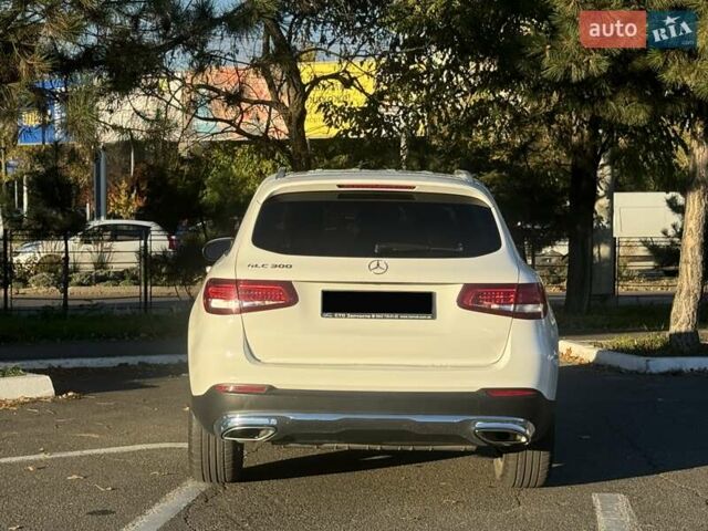 Білий Мерседес ГЛЦ-Клас, об'ємом двигуна 1.99 л та пробігом 80 тис. км за 27700 $, фото 10 на Automoto.ua