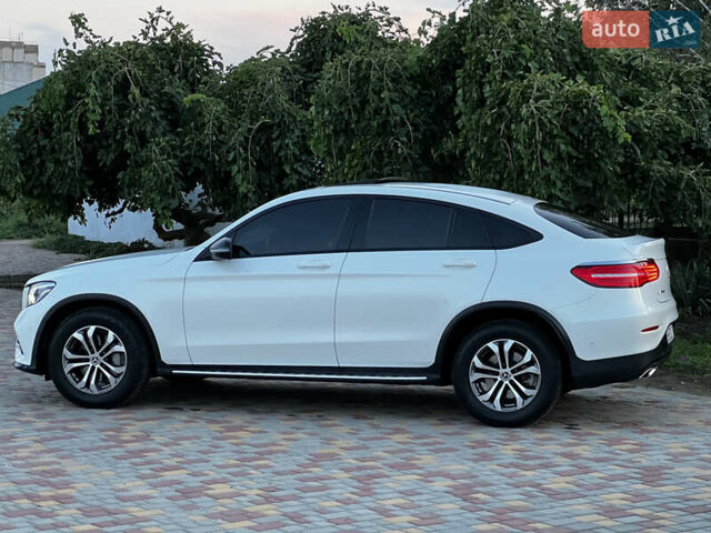 Белый Мерседес ГЛЦ-Класс, объемом двигателя 1.99 л и пробегом 68 тыс. км за 35800 $, фото 3 на Automoto.ua