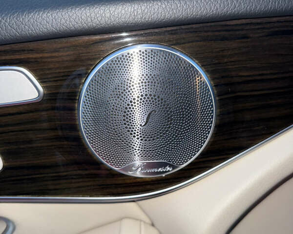 Белый Мерседес ГЛЦ-Класс, объемом двигателя 1.99 л и пробегом 119 тыс. км за 32000 $, фото 21 на Automoto.ua