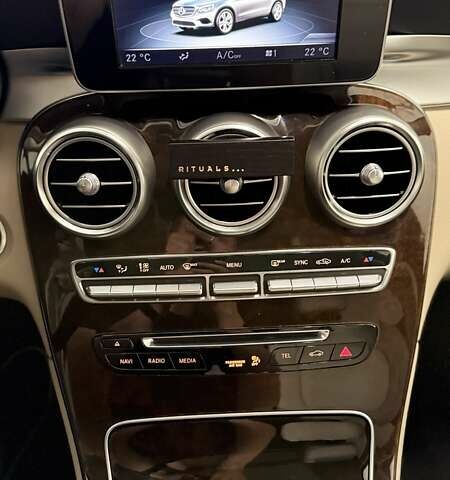Мерседес ГЛЦ-Класс 2017 в Львове на Automoto.ua Белый Мерседес ГЛЦ-Класс, объемом двигателя 2 л и пробегом 121 тыс. км за 24500 $, фото 25 на Automoto.ua