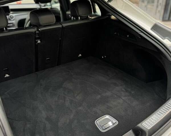 Мерседес ГЛЦ-Класс 2017 в Киеве на Automoto.ua Белый Мерседес ГЛЦ-Класс, объемом двигателя 2.14 л и пробегом 98 тыс. км за 39500 $, фото 26 на Automoto.ua