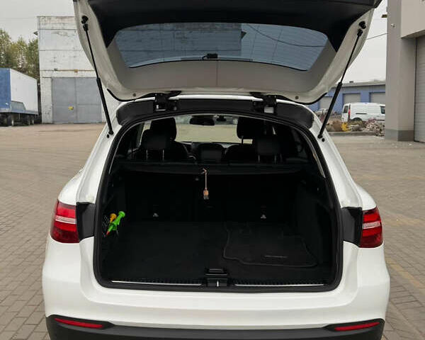 Белый Мерседес ГЛЦ-Класс, объемом двигателя 2.14 л и пробегом 140 тыс. км за 29000 $, фото 7 на Automoto.ua