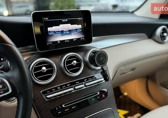 Мерседес ГЛЦ-Класс 2017 в Киеве на Automoto.ua Белый Мерседес ГЛЦ-Класс, объемом двигателя 2.14 л и пробегом 57 тыс. км за 36999 $, фото 27 на Automoto.ua