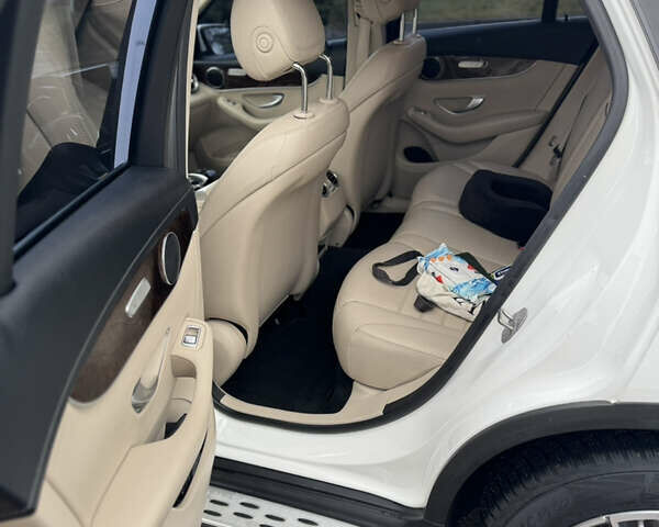 Білий Мерседес ГЛЦ-Клас, об'ємом двигуна 2.14 л та пробігом 137 тис. км за 31500 $, фото 9 на Automoto.ua