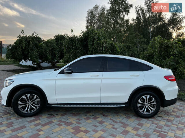 Белый Мерседес ГЛЦ-Класс, объемом двигателя 1.99 л и пробегом 68 тыс. км за 35800 $, фото 11 на Automoto.ua