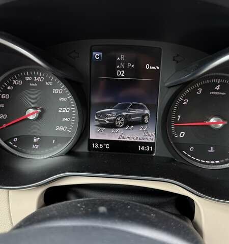 Мерседес ГЛЦ-Класс 2017 в Львове на Automoto.ua Белый Мерседес ГЛЦ-Класс, объемом двигателя 2 л и пробегом 121 тыс. км за 24500 $, фото 31 на Automoto.ua