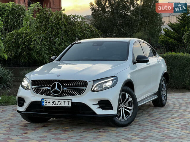 Белый Мерседес ГЛЦ-Класс, объемом двигателя 1.99 л и пробегом 68 тыс. км за 35800 $, фото 9 на Automoto.ua