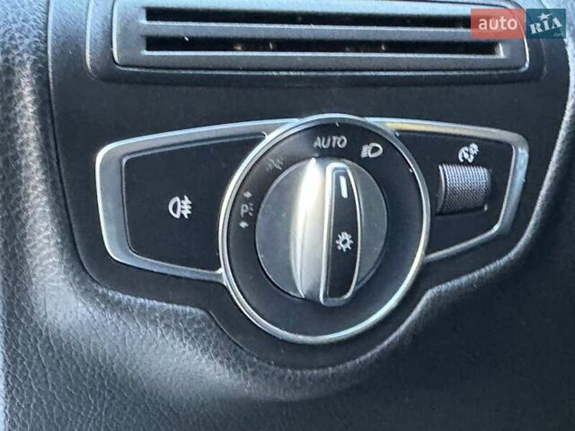 Білий Мерседес ГЛЦ-Клас, об'ємом двигуна 1.99 л та пробігом 80 тис. км за 27700 $, фото 23 на Automoto.ua