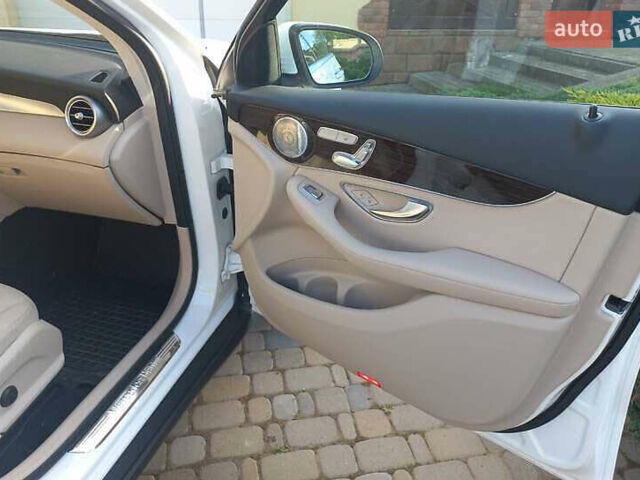 Білий Мерседес ГЛЦ-Клас, об'ємом двигуна 1.99 л та пробігом 103 тис. км за 26400 $, фото 18 на Automoto.ua