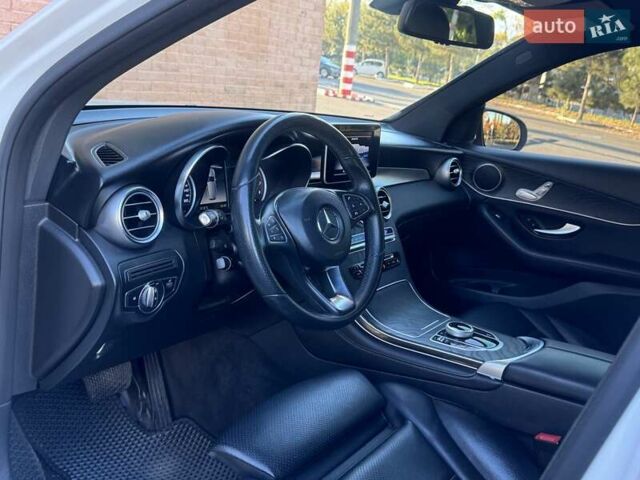 Білий Мерседес ГЛЦ-Клас, об'ємом двигуна 1.99 л та пробігом 80 тис. км за 27700 $, фото 13 на Automoto.ua