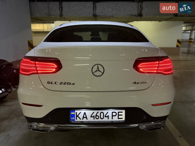 Мерседес ГЛЦ-Класс 2017 в Киеве на Automoto.ua Белый Мерседес ГЛЦ-Класс, объемом двигателя 2.14 л и пробегом 91 тыс. км за 38999 $, фото 9 на Automoto.ua
