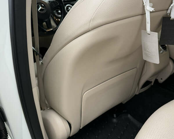 Белый Мерседес ГЛЦ-Класс, объемом двигателя 2.14 л и пробегом 55 тыс. км за 35700 $, фото 33 на Automoto.ua