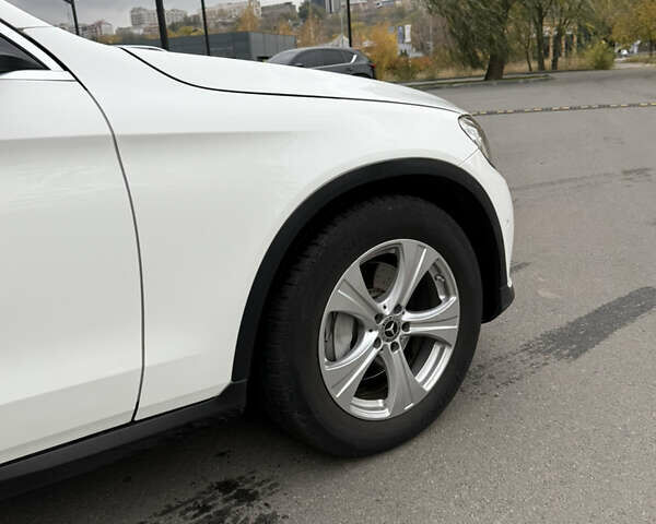 Белый Мерседес ГЛЦ-Класс, объемом двигателя 2.14 л и пробегом 55 тыс. км за 35700 $, фото 46 на Automoto.ua