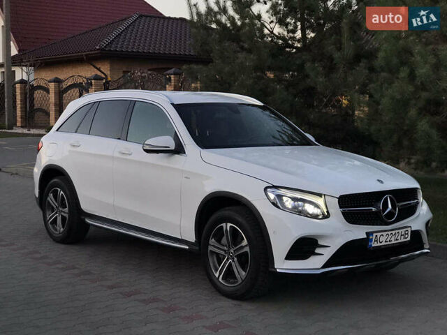 Белый Мерседес ГЛЦ-Класс, объемом двигателя 2 л и пробегом 77 тыс. км за 33000 $, фото 17 на Automoto.ua