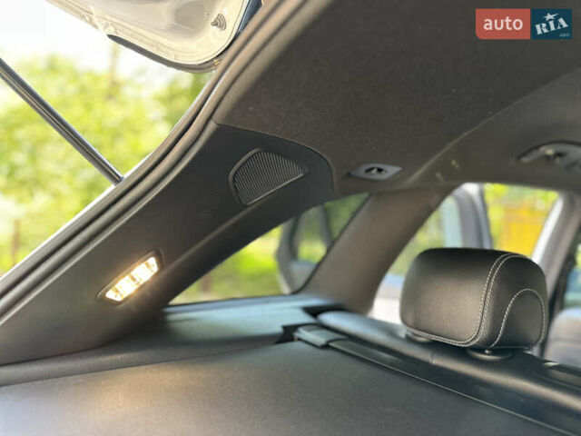 Білий Мерседес ГЛЦ-Клас, об'ємом двигуна 2 л та пробігом 182 тис. км за 22800 $, фото 124 на Automoto.ua