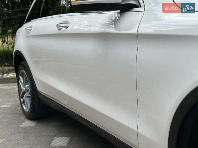 Білий Мерседес ГЛЦ-Клас, об'ємом двигуна 2 л та пробігом 182 тис. км за 22800 $, фото 36 на Automoto.ua