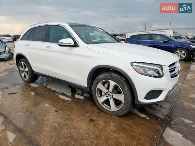 Білий Мерседес ГЛЦ-Клас, об'ємом двигуна 1.99 л та пробігом 50 тис. км за 9000 $, фото 2 на Automoto.ua