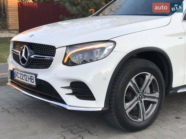Белый Мерседес ГЛЦ-Класс, объемом двигателя 2 л и пробегом 77 тыс. км за 33000 $, фото 57 на Automoto.ua