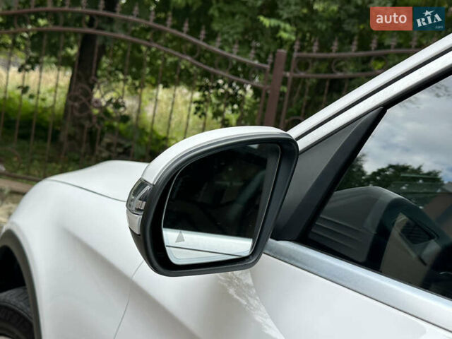Білий Мерседес ГЛЦ-Клас, об'ємом двигуна 2 л та пробігом 182 тис. км за 22800 $, фото 55 на Automoto.ua