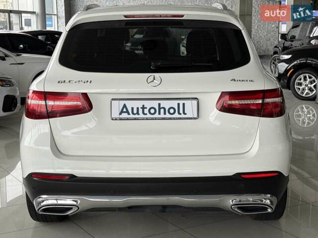 Белый Мерседес ГЛЦ-Класс, объемом двигателя 2.14 л и пробегом 220 тыс. км за 33000 $, фото 6 на Automoto.ua