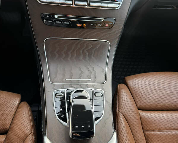 Белый Мерседес ГЛЦ-Класс, объемом двигателя 2.2 л и пробегом 52 тыс. км за 44500 $, фото 15 на Automoto.ua