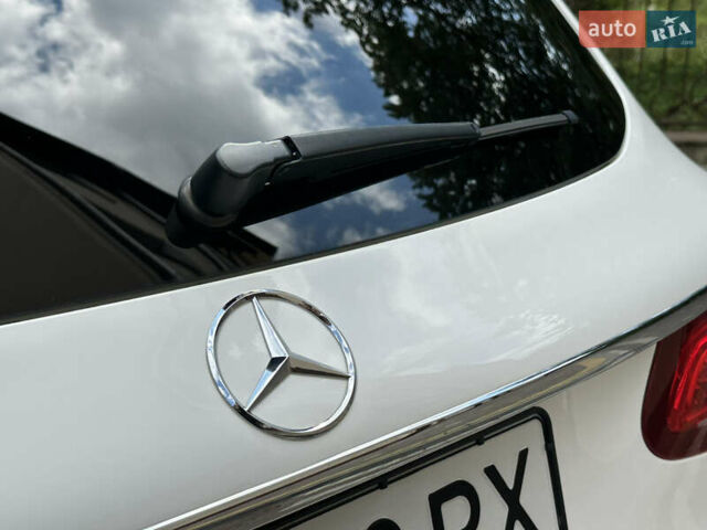 Білий Мерседес ГЛЦ-Клас, об'ємом двигуна 2 л та пробігом 182 тис. км за 22800 $, фото 61 на Automoto.ua