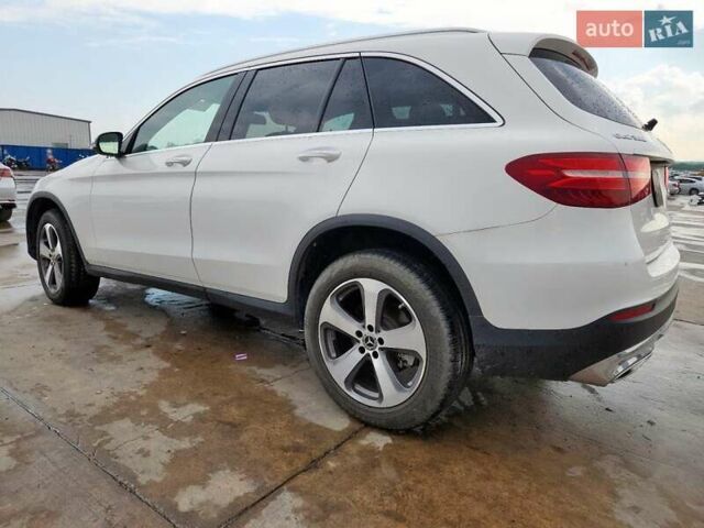 Білий Мерседес ГЛЦ-Клас, об'ємом двигуна 1.99 л та пробігом 50 тис. км за 9000 $, фото 5 на Automoto.ua