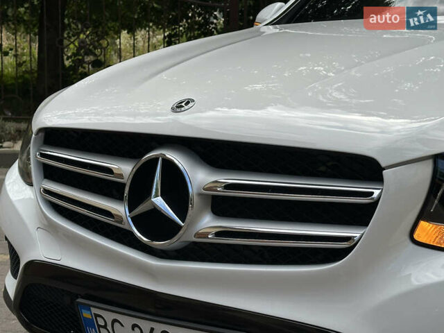 Білий Мерседес ГЛЦ-Клас, об'ємом двигуна 2 л та пробігом 182 тис. км за 22800 $, фото 21 на Automoto.ua