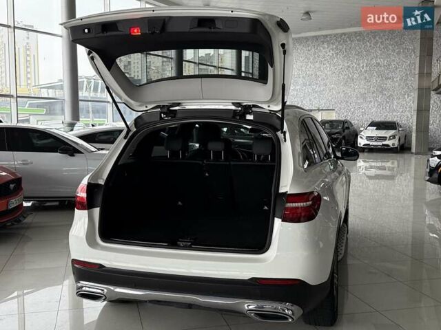 Белый Мерседес ГЛЦ-Класс, объемом двигателя 2.14 л и пробегом 220 тыс. км за 33000 $, фото 42 на Automoto.ua