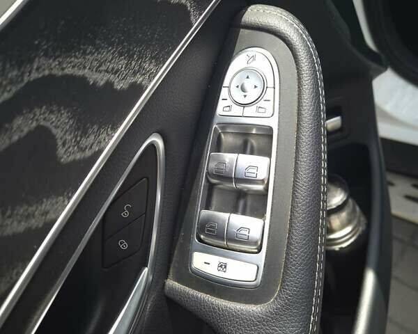 Белый Мерседес ГЛЦ-Класс, объемом двигателя 2.14 л и пробегом 210 тыс. км за 31500 $, фото 29 на Automoto.ua