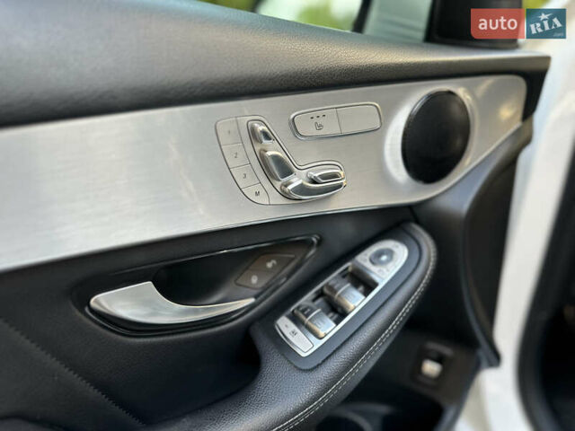 Білий Мерседес ГЛЦ-Клас, об'ємом двигуна 2 л та пробігом 182 тис. км за 22800 $, фото 88 на Automoto.ua