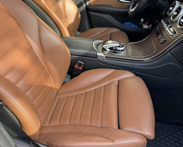 Белый Мерседес ГЛЦ-Класс, объемом двигателя 2.2 л и пробегом 52 тыс. км за 44500 $, фото 31 на Automoto.ua