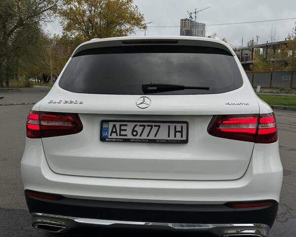 Белый Мерседес ГЛЦ-Класс, объемом двигателя 2.14 л и пробегом 55 тыс. км за 35700 $, фото 6 на Automoto.ua
