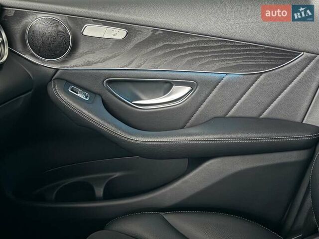 Белый Мерседес ГЛЦ-Класс, объемом двигателя 2.14 л и пробегом 220 тыс. км за 33000 $, фото 31 на Automoto.ua