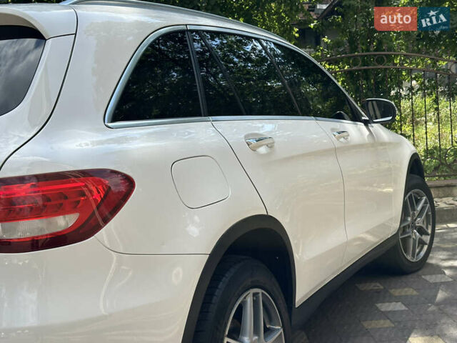 Білий Мерседес ГЛЦ-Клас, об'ємом двигуна 2 л та пробігом 182 тис. км за 22800 $, фото 68 на Automoto.ua