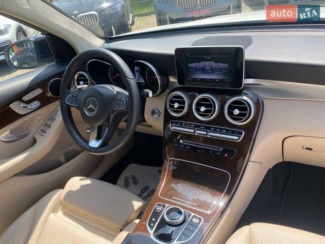 Белый Мерседес ГЛЦ-Класс, объемом двигателя 1.99 л и пробегом 53 тыс. км за 33500 $, фото 9 на Automoto.ua