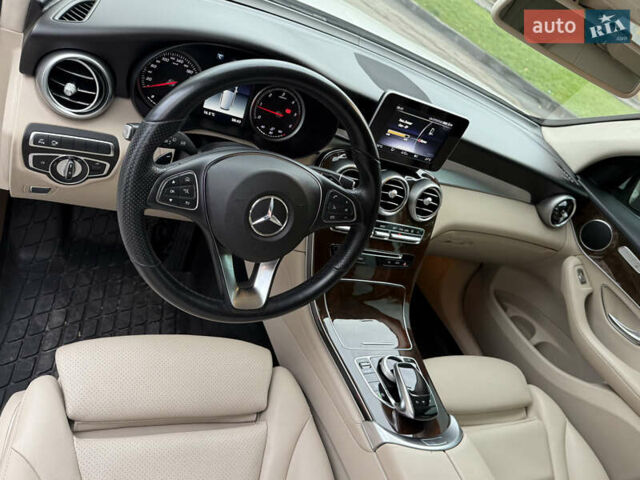 Белый Мерседес ГЛЦ-Класс, объемом двигателя 2.14 л и пробегом 55 тыс. км за 35700 $, фото 30 на Automoto.ua