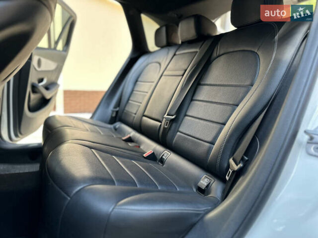 Білий Мерседес ГЛЦ-Клас, об'ємом двигуна 2 л та пробігом 182 тис. км за 22800 $, фото 118 на Automoto.ua