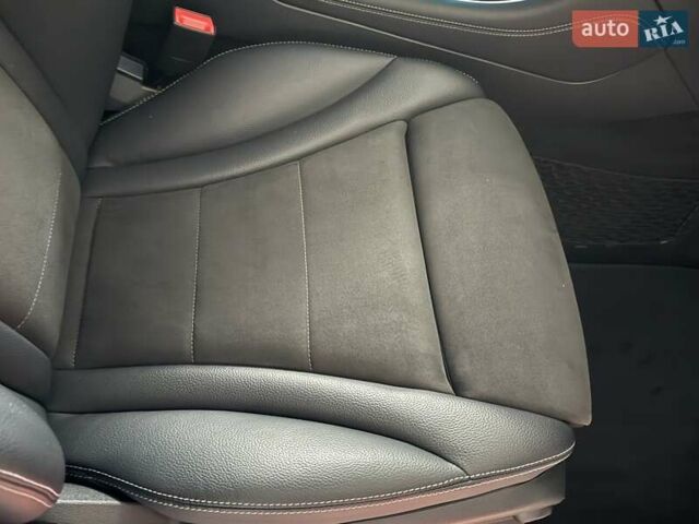 Белый Мерседес ГЛЦ-Класс, объемом двигателя 2.14 л и пробегом 220 тыс. км за 33000 $, фото 33 на Automoto.ua